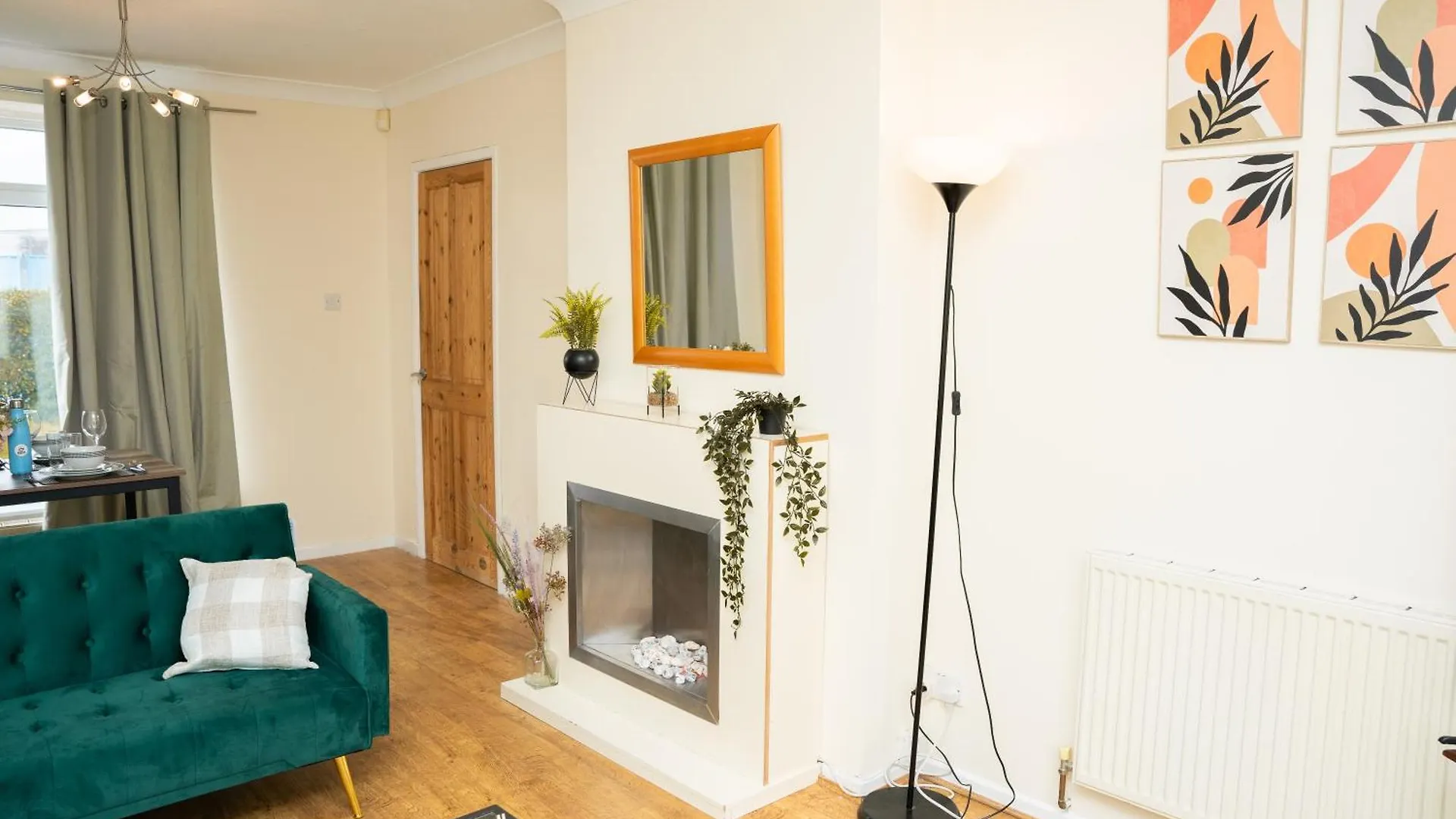 Contemporary Comfort Trendy Hideaway Robin Hood 0*,  Regno Unito